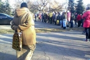 На Луганщине разъяренные женщины выгнали российских солдат из села
