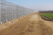 Латвія будує стіну на кордоні з РФ