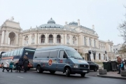Добрі ідеї: переселенець з Донбасу запустив в Одесі таксі для візочників