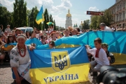 У Києві пройшов Мегамарш вишиванок.Відео