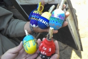 Українські воїни приготували окупантам на свято подарунки