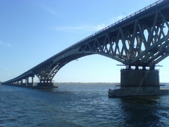 Прокляте місце: При будівництві Керченського мосту 100 метрові палі зникають!